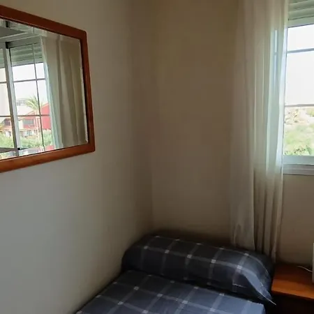 Apartment Lovely 2 Bedroom, 2 Bathroom With Pool
